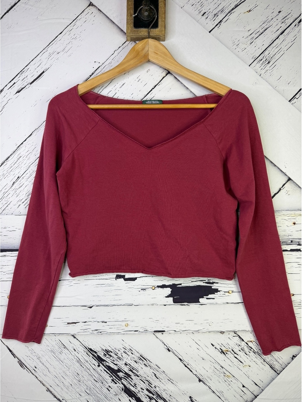 Wild Fable Y2K Grunge Burgundy Raw Hem Long Sleeve V-Neck Crop Top Women Large